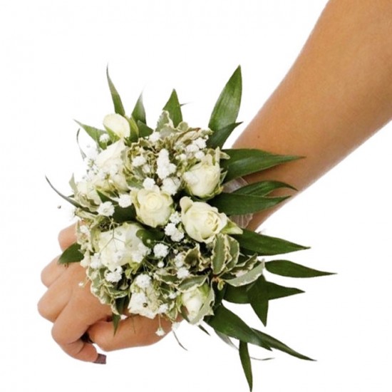 Gėlių apyrankė ant rankos